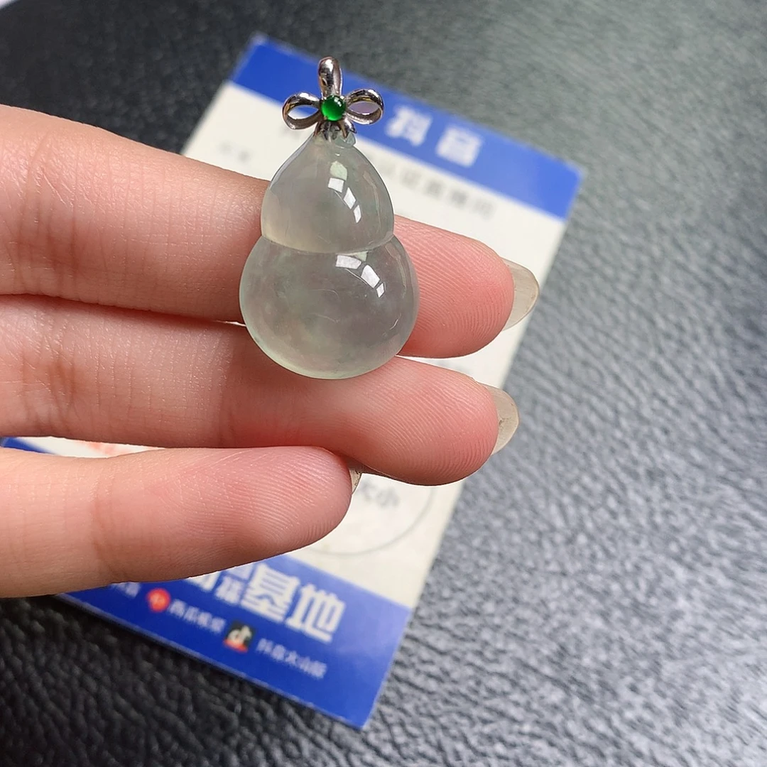翡翠散珠18K金镶嵌缅甸天然A货翡翠冰种葫芦