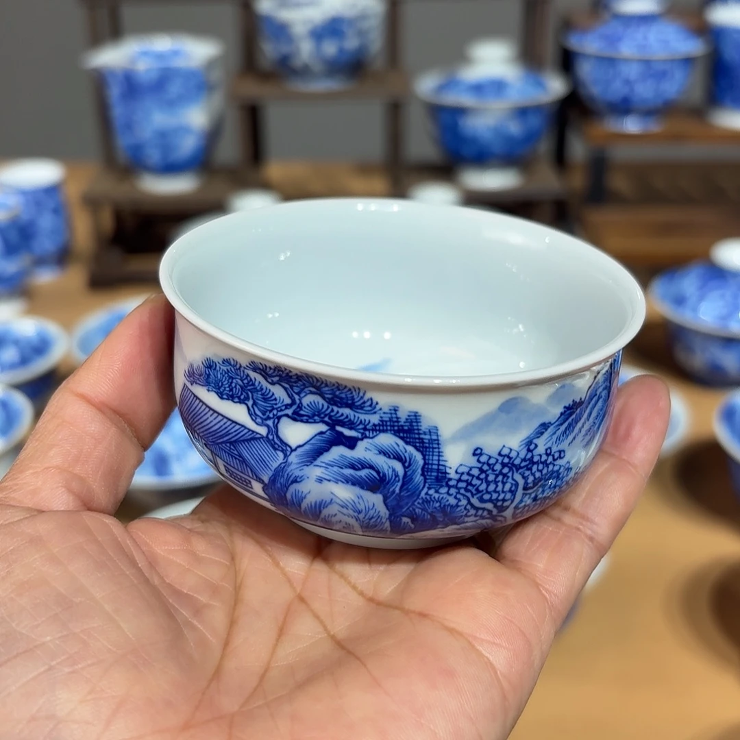 蕫***禹景德镇纯手绘单杯微瑕