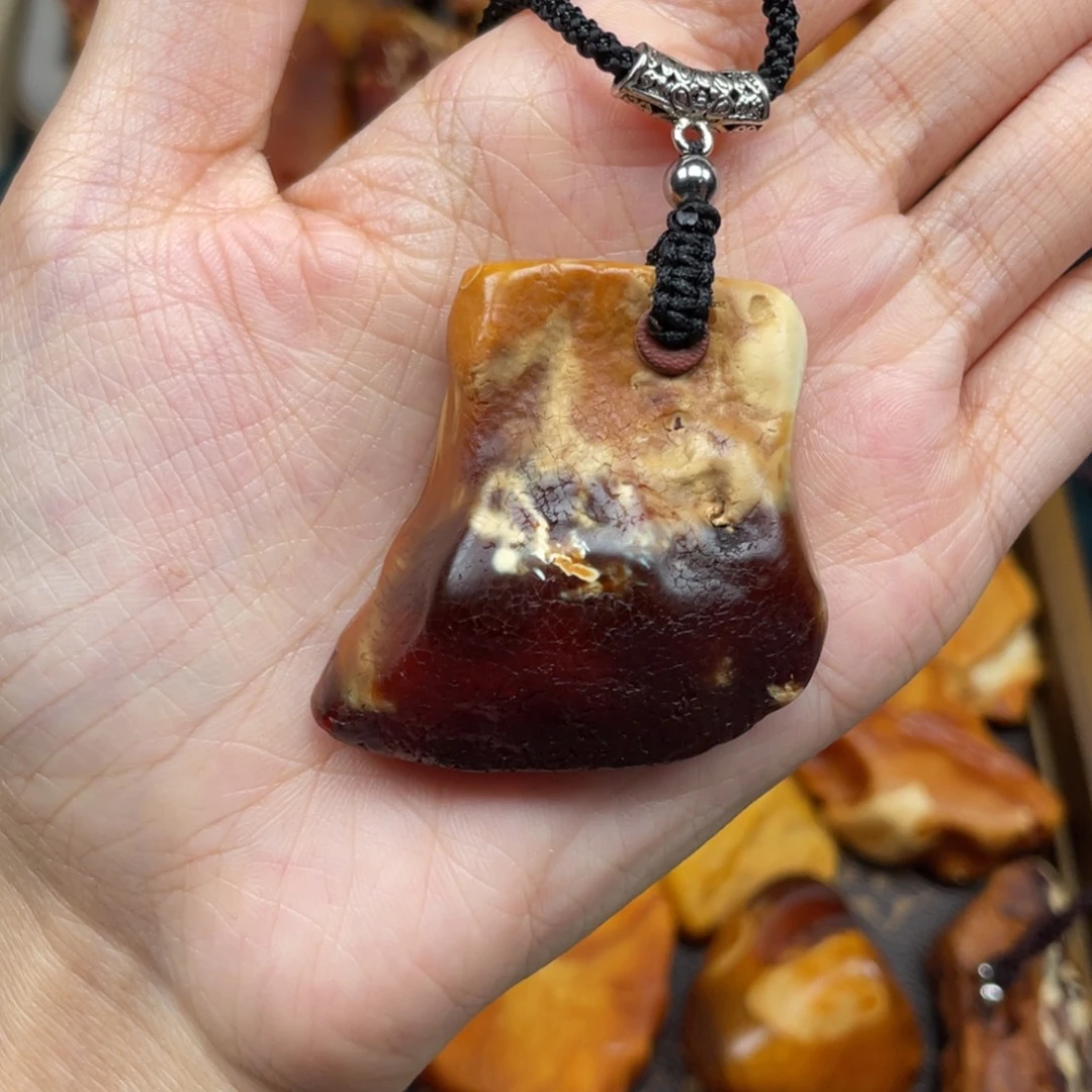 琥珀未镶嵌珠宝奇石