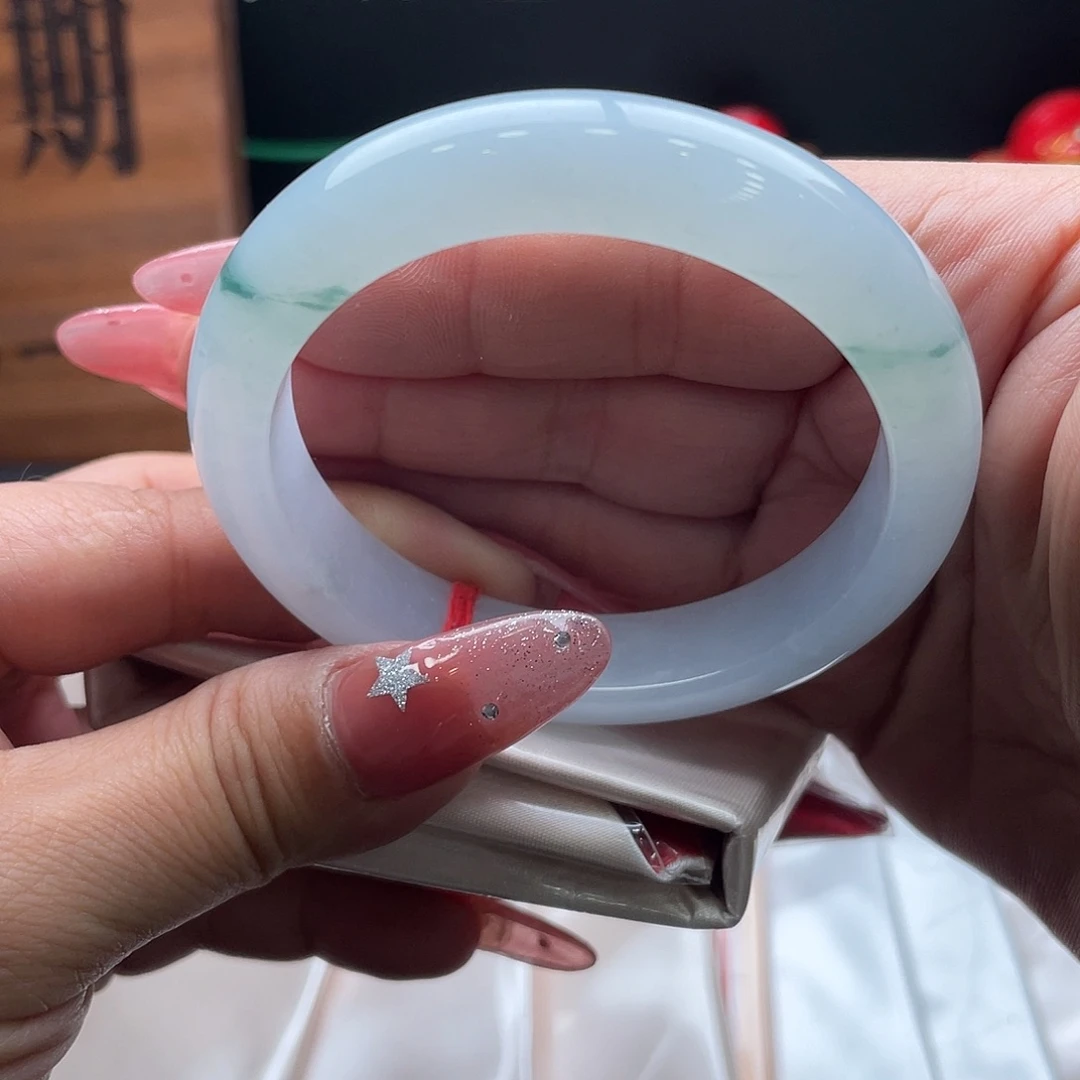 翡翠未镶嵌手镯56.1正圈