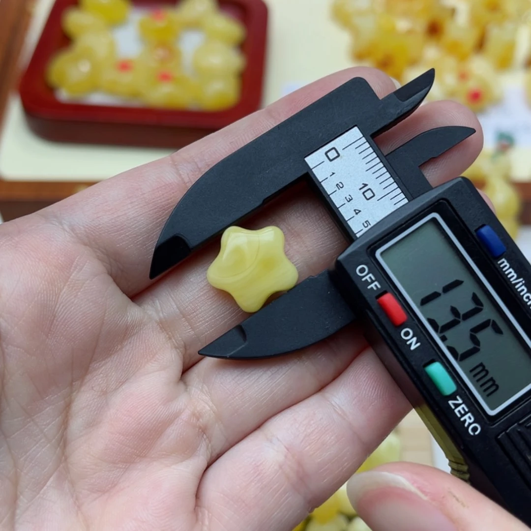 【闪购商品】蜜蜡裸石未镶嵌配饰