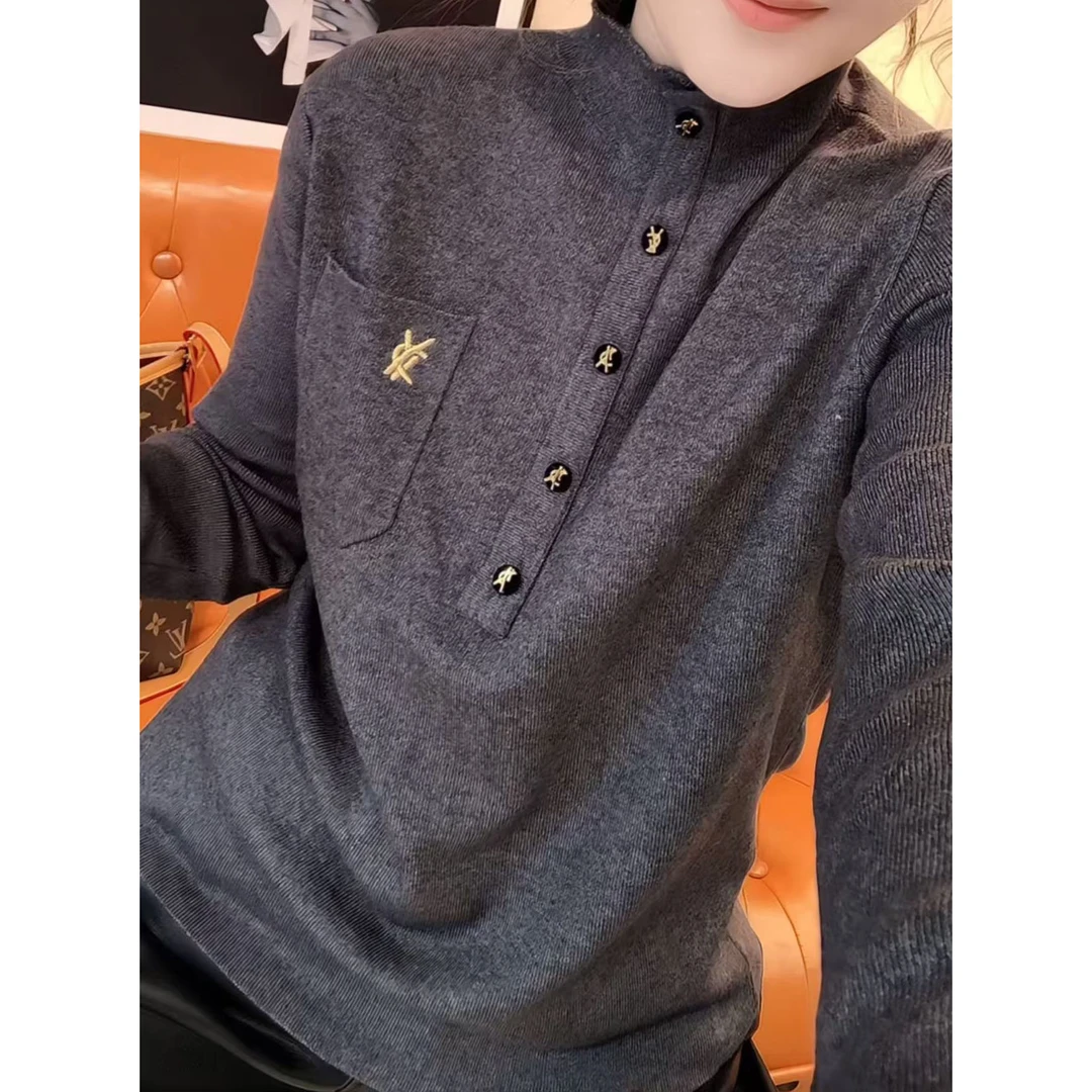 韩系设计感烫钻镂空半高领针织衫女修身显瘦半扣子打底衫时尚毛衣