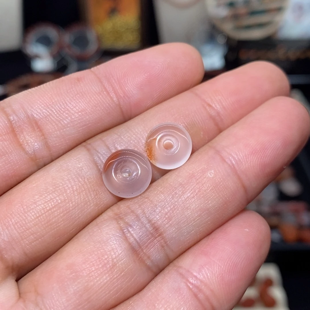 南红玛瑙冰飘未镶嵌两颗平安扣1