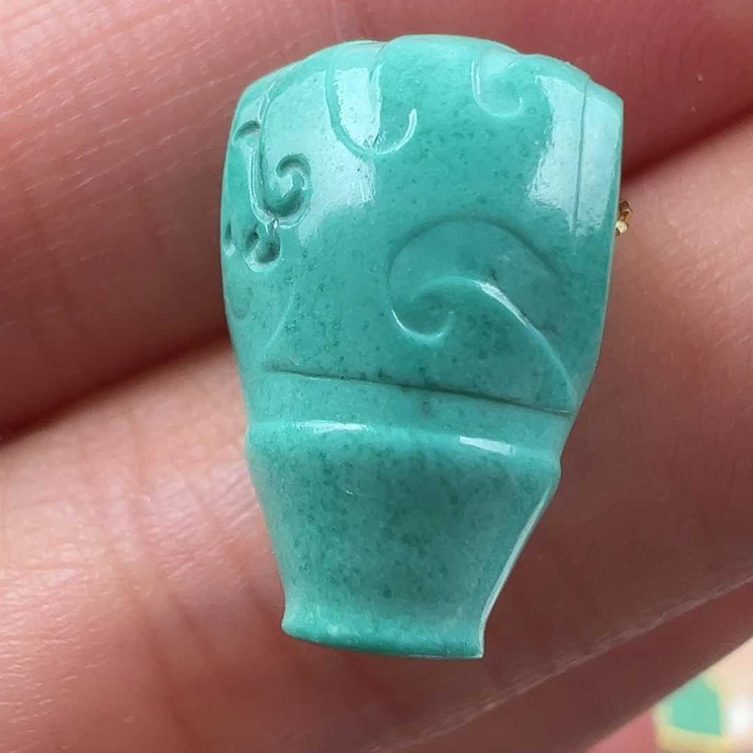 绿松石配饰未镶嵌