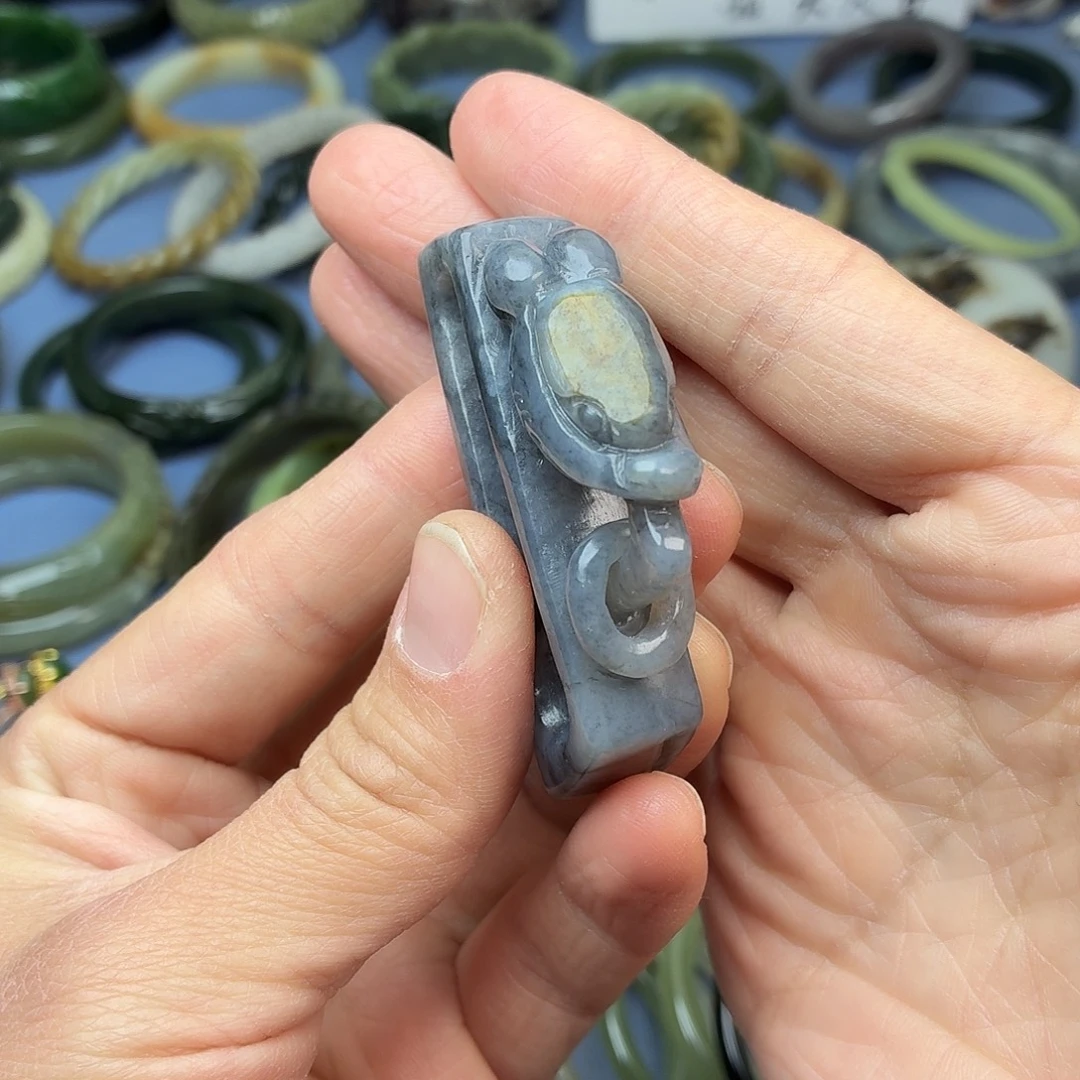 和田玉（子料）未镶嵌挂件皮带扣，梅花鹿红皮籽料