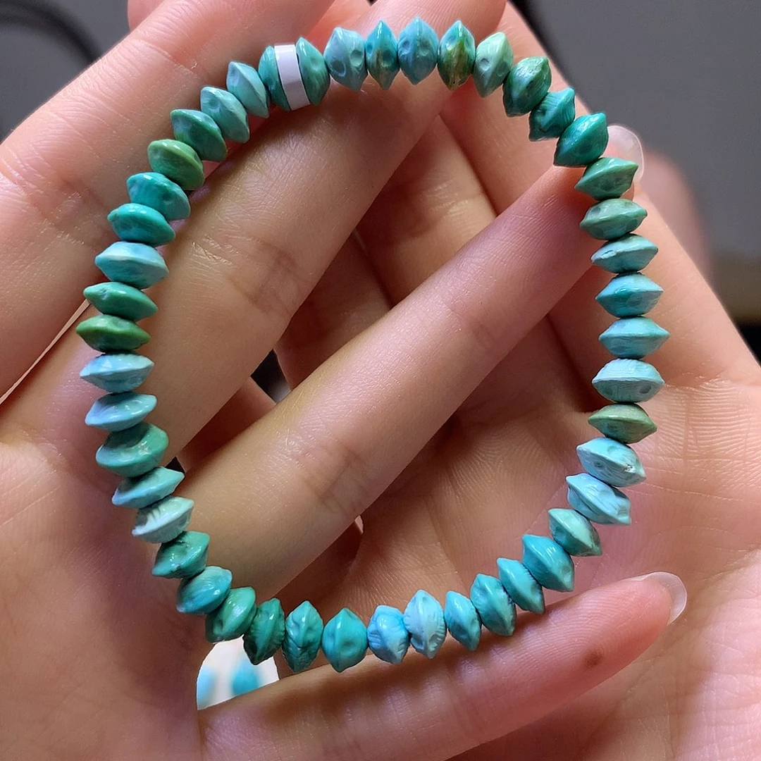 绿松石未镶嵌手串