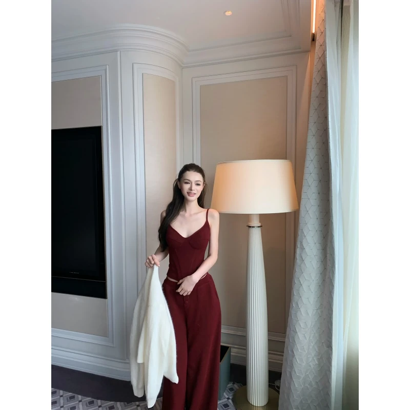 辣妹性感气质V领短款吊带背心女秋冬新款休闲高腰阔腿长裤两件套