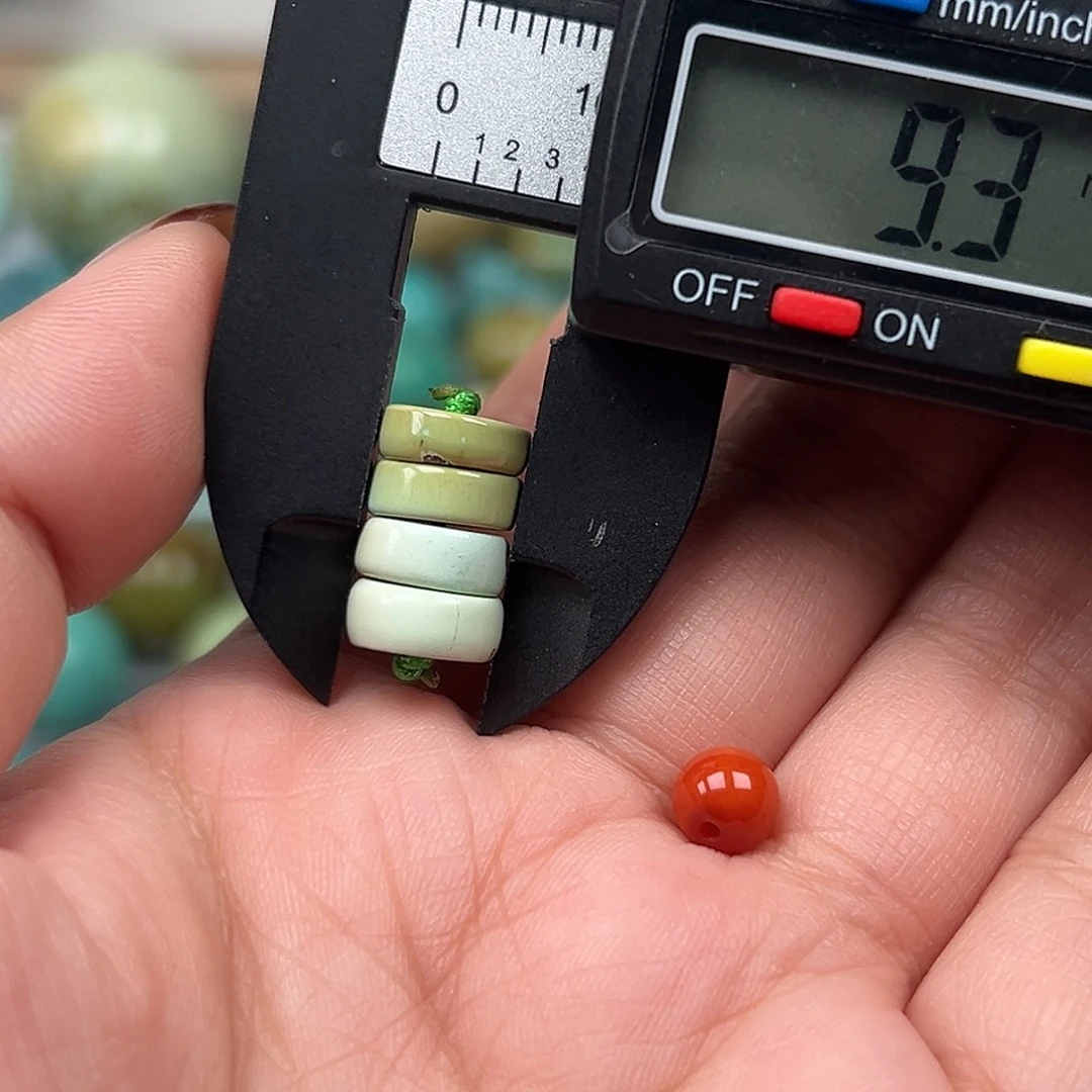 南红玛瑙未镶嵌珠宝奇石