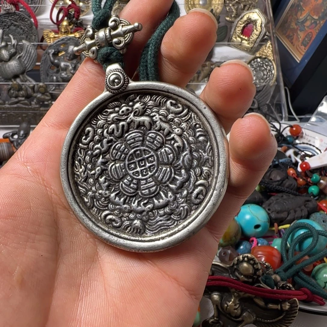 我***爷玻璃颈饰啊啊啊啊啊啊