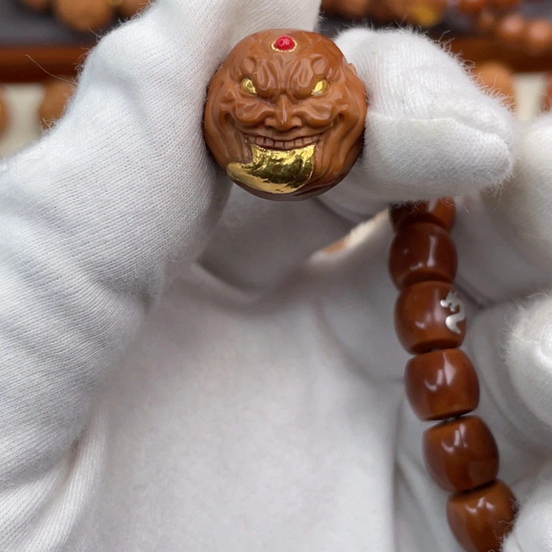 猴头核桃吊坠满工金舔