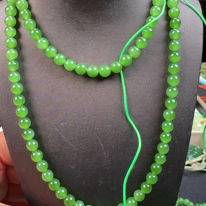 和田玉未镶嵌颈饰卡6大学生