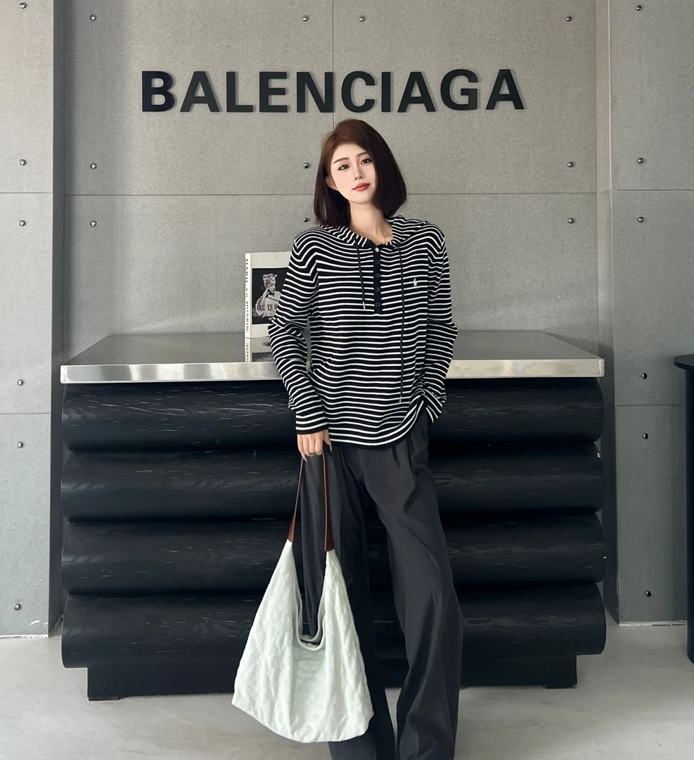 毛小衣长袖连帽黑白秋季时尚百搭条纹休闲春秋春游出行宽松9016