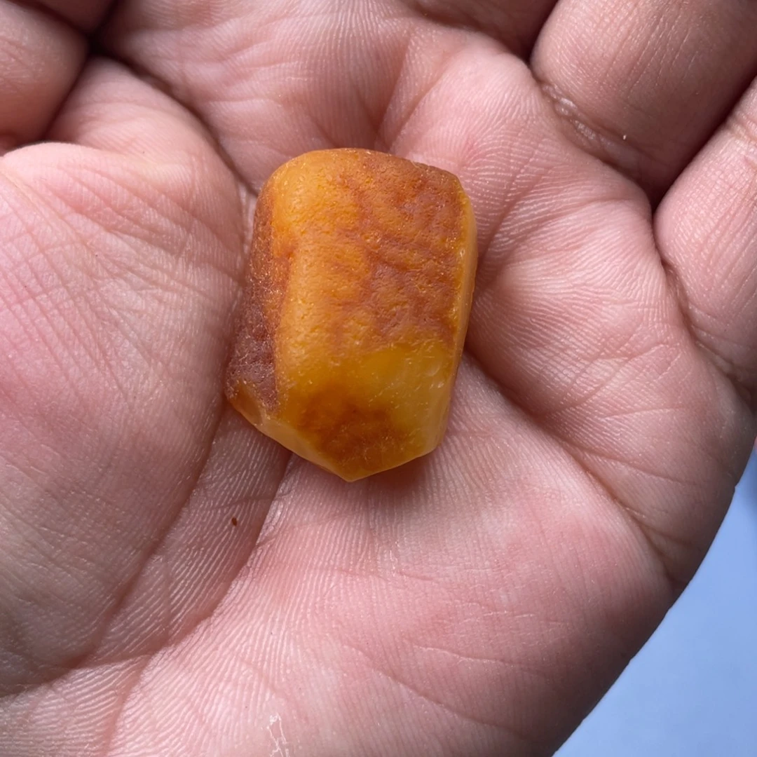 象***形定制琥珀未镶嵌蜜蜡定制