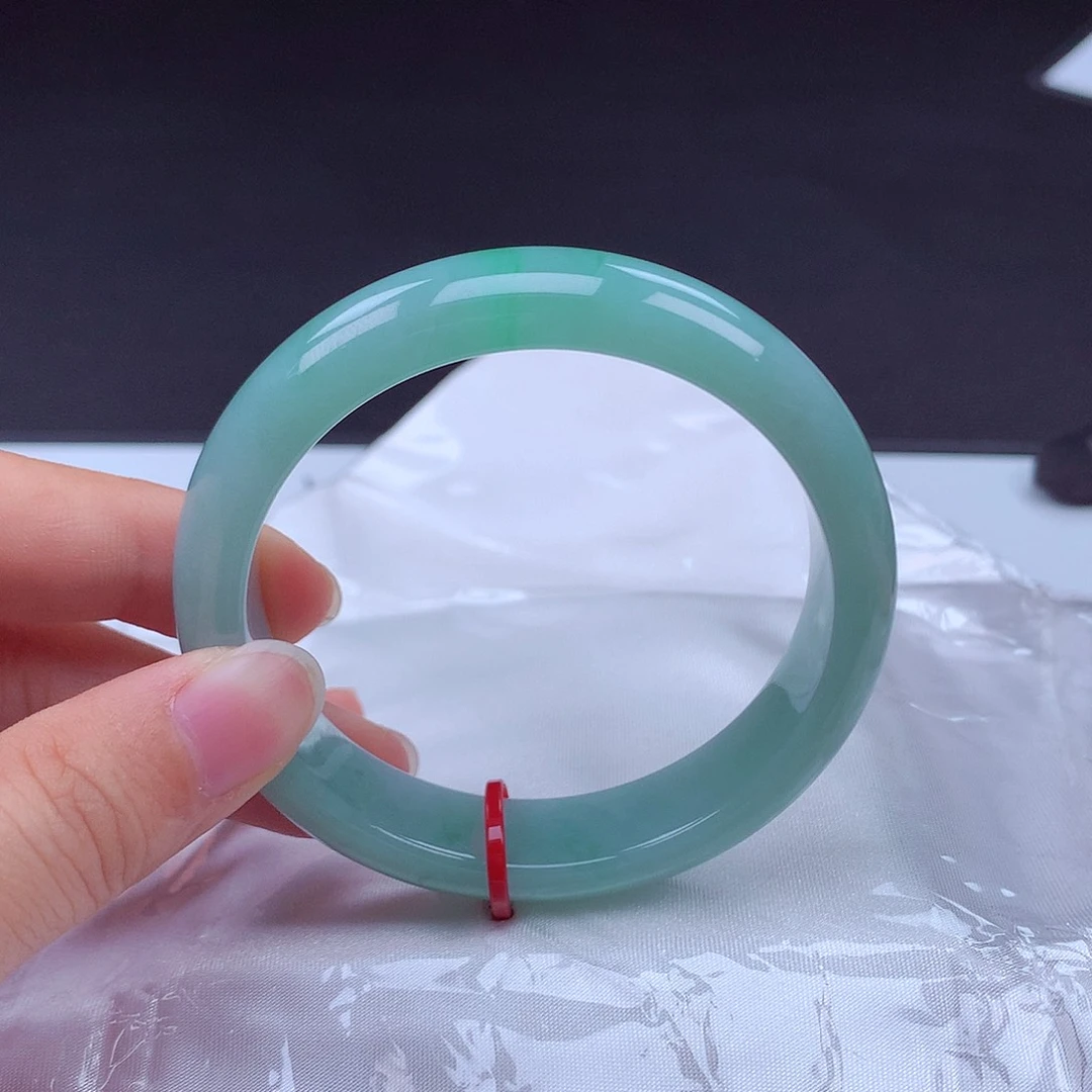 翡翠手镯未镶嵌手镯001922