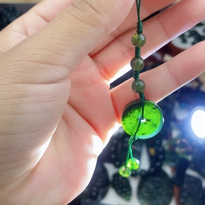 蛇纹石玉未镶嵌手串泰山玉车挂。包包挂。手机挂