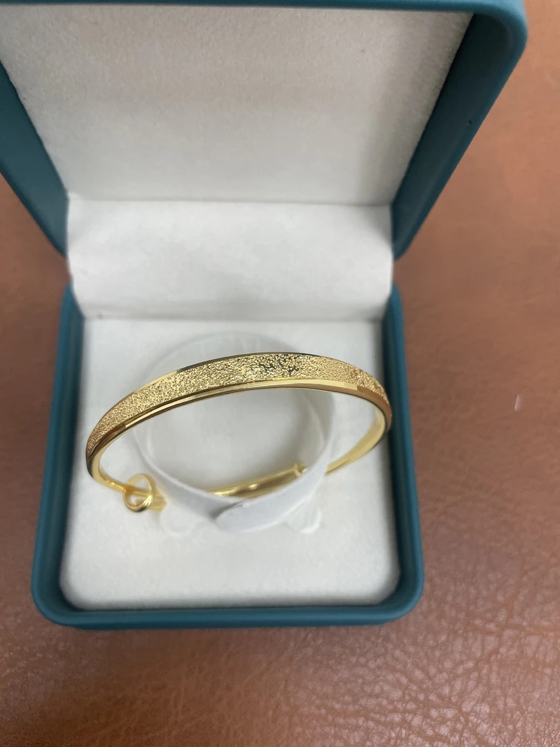 A022   精品手镯 金色饰品   (无礼盒）