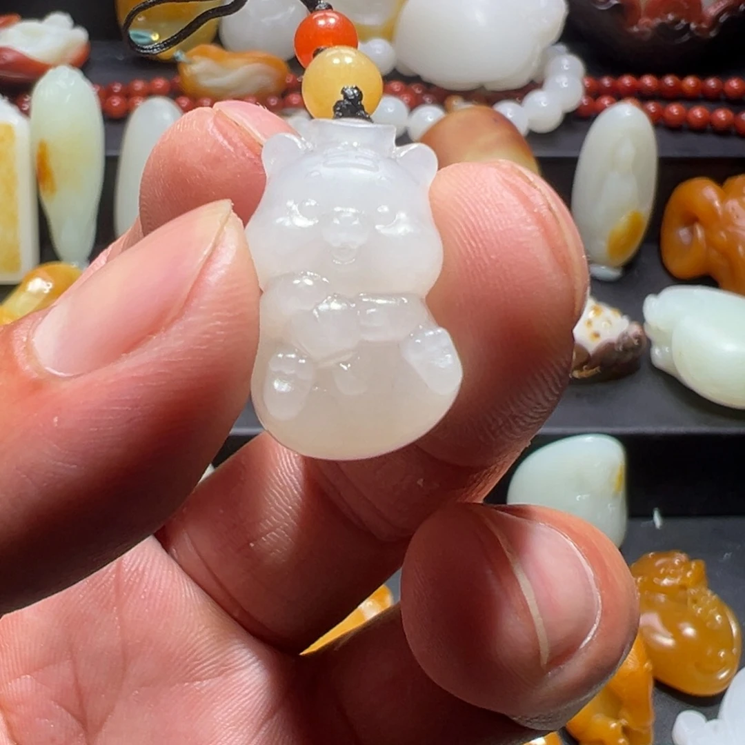 和田玉未镶嵌挂件