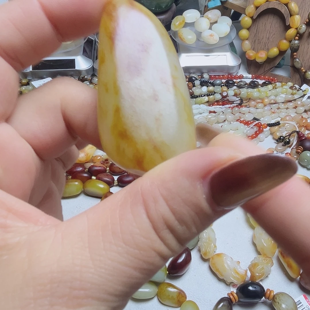 和田玉（糖玉）未镶嵌手链