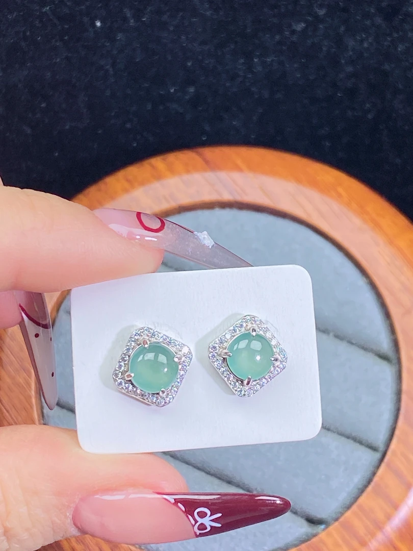 天然翡翠A货蓝冰设计款耳钉通体S925银镶嵌