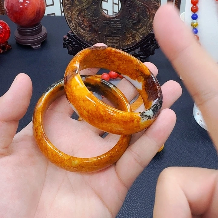 手镯玛瑙/玉髓未镶嵌牛黄