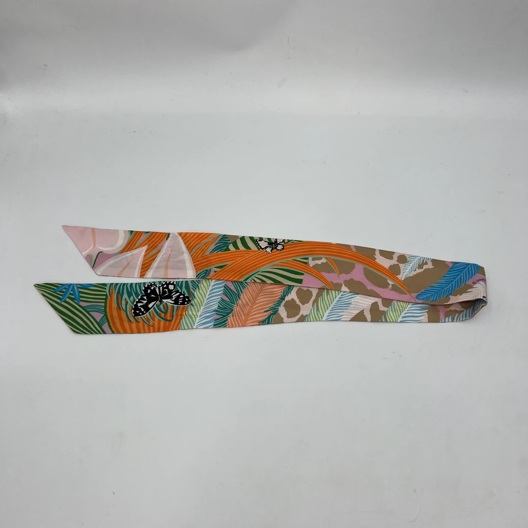 99新 Hermes/爱马仕 蝴蝶图案丝巾twilly