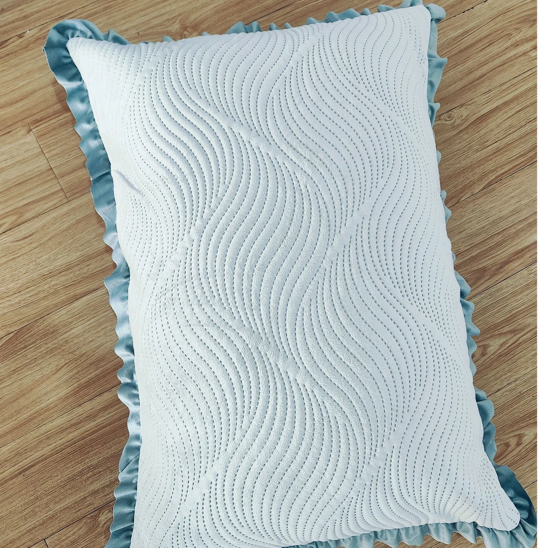 高品质六层加厚蓝色花边款波兰纹绗缝枕套尺寸约50*70左右发一对