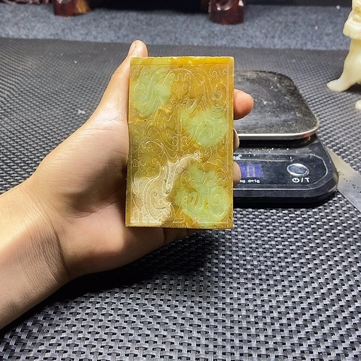 和田玉（糖玉）未镶嵌挂件