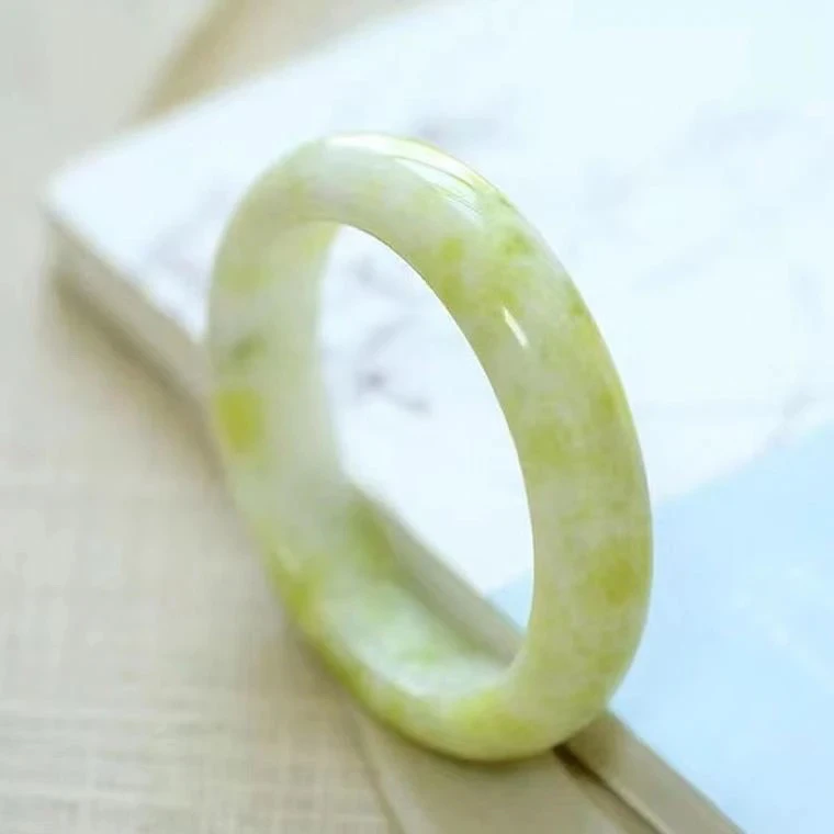 岫玉手镯 甲翠飘花手镯