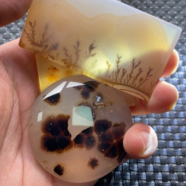 俺***下玛瑙/玉髓未镶嵌颈饰