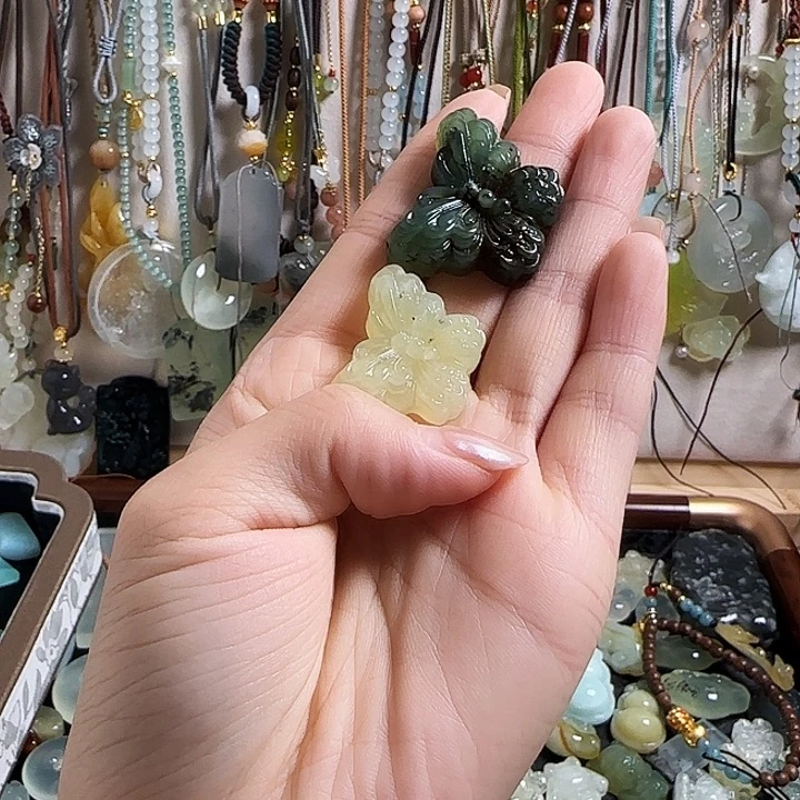 蛇纹石玉合金颈饰