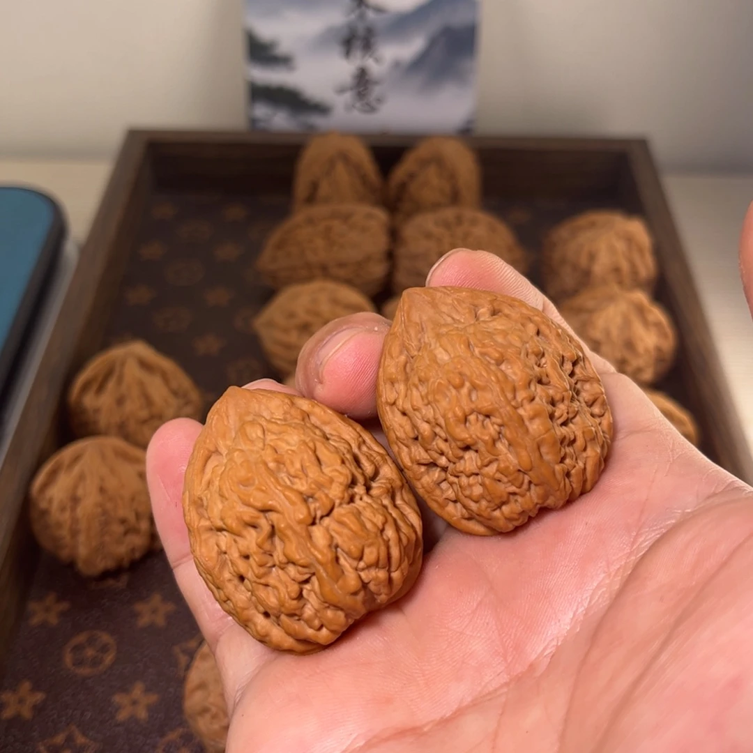 文玩核桃吊坠蚂蚁王