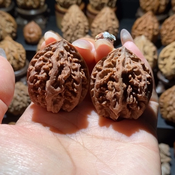 文玩核桃把件东北12