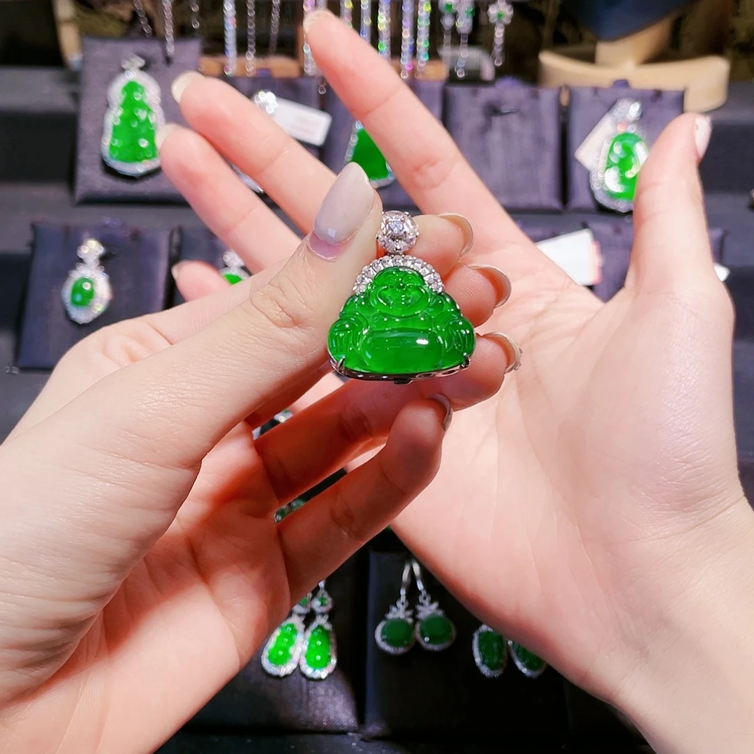 刁***～翡翠银S925镶嵌颈饰佛公