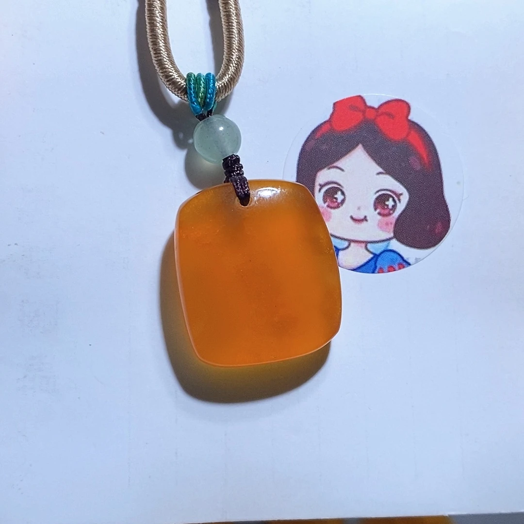 未镶嵌琥珀珠宝奇石