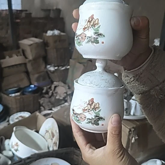 瓷库存微瑕三打白骨精茶叶罐两个