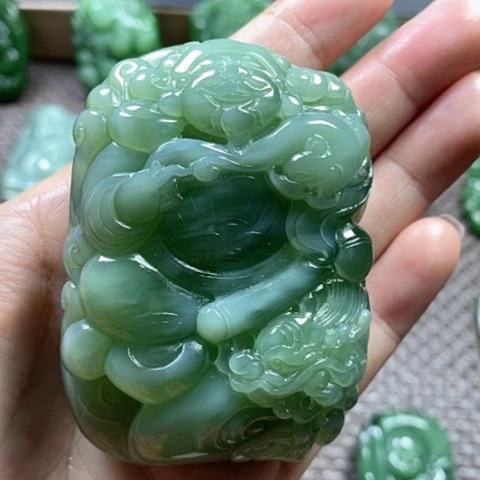 【闪购商品】颈饰未镶嵌和田玉