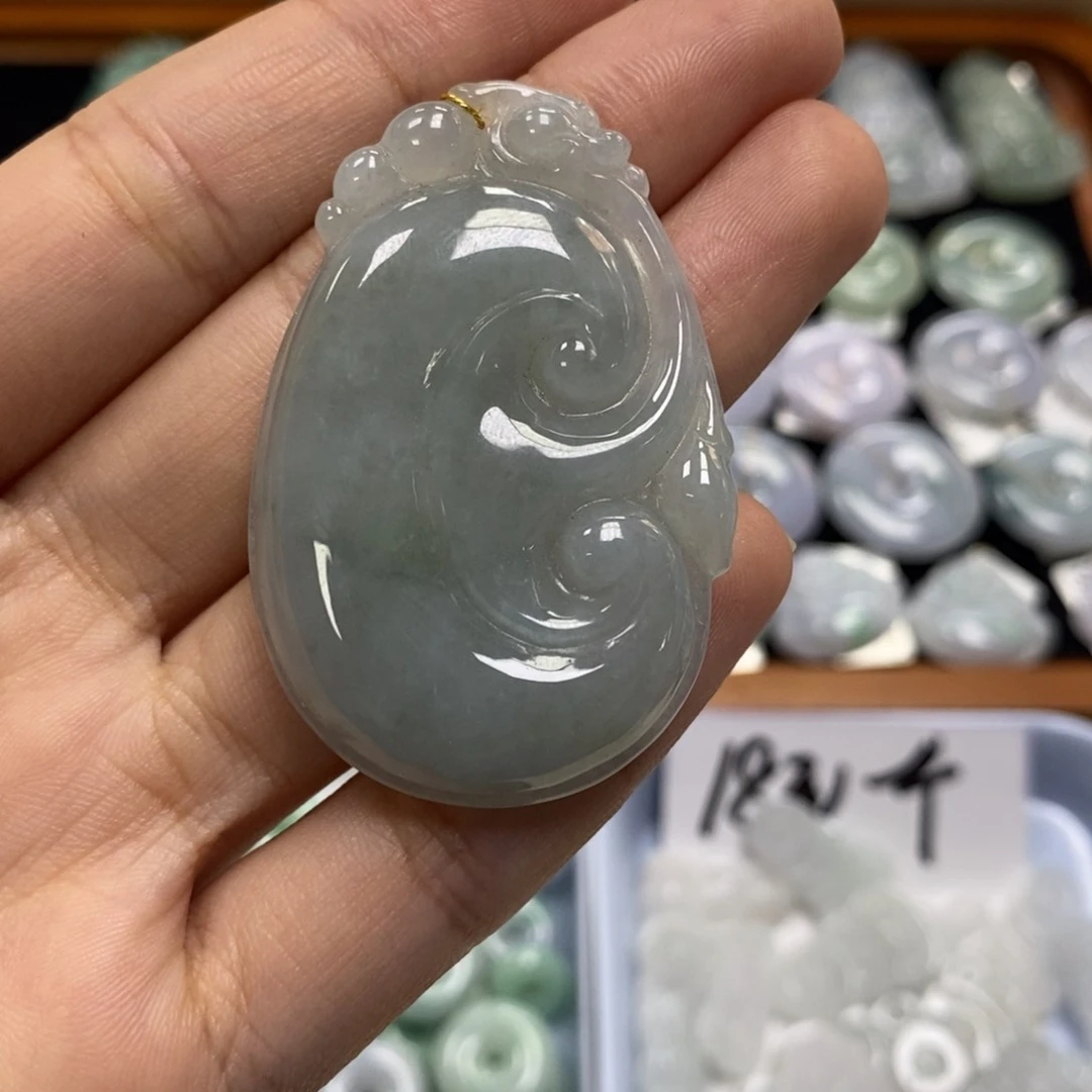 颈饰未镶嵌翡翠如意