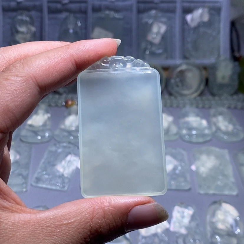 【闪购商品】岫玉未镶嵌颈饰平安无事牌