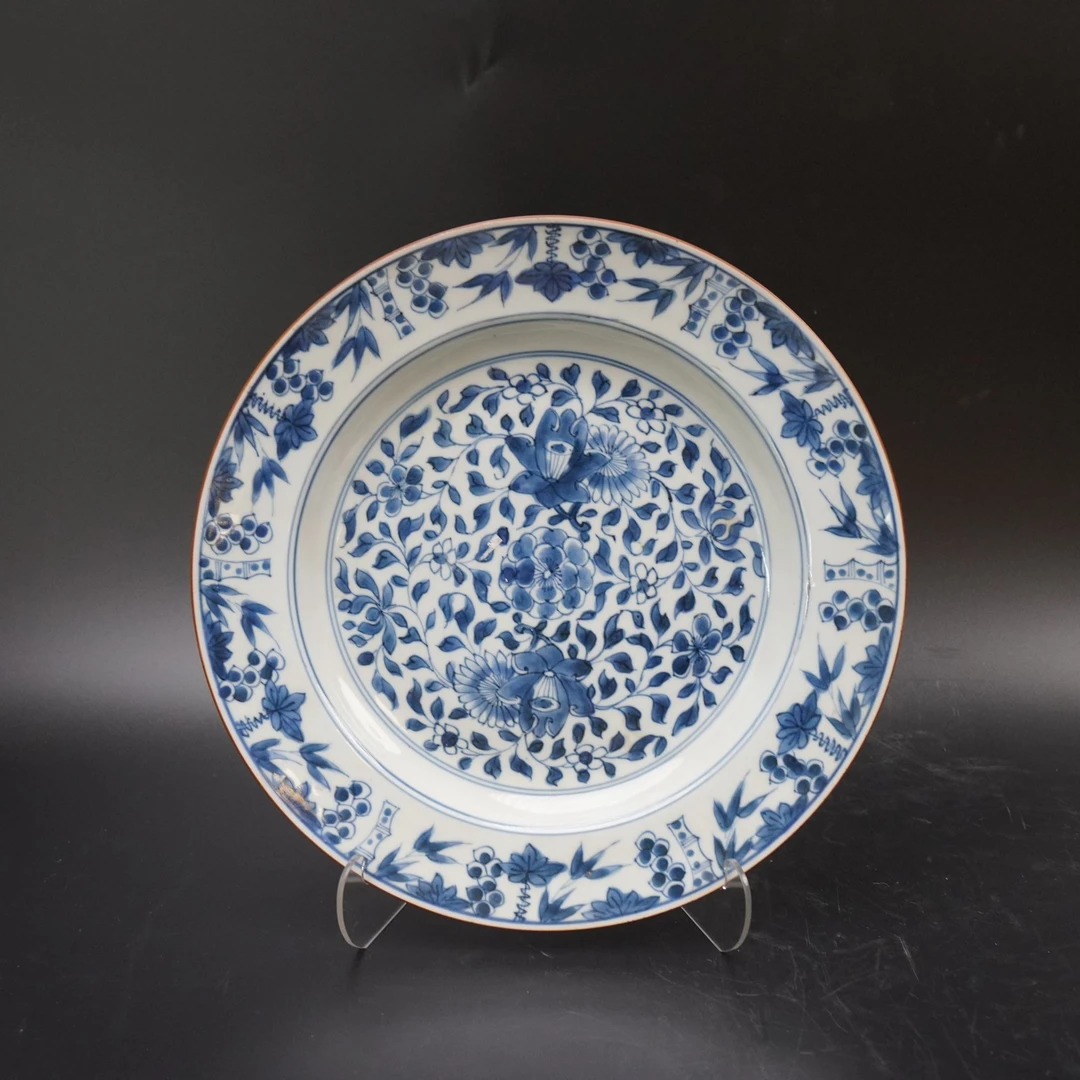 Lot.25072450清康熙青花花卉纹赏盘 直径：约27.7cm