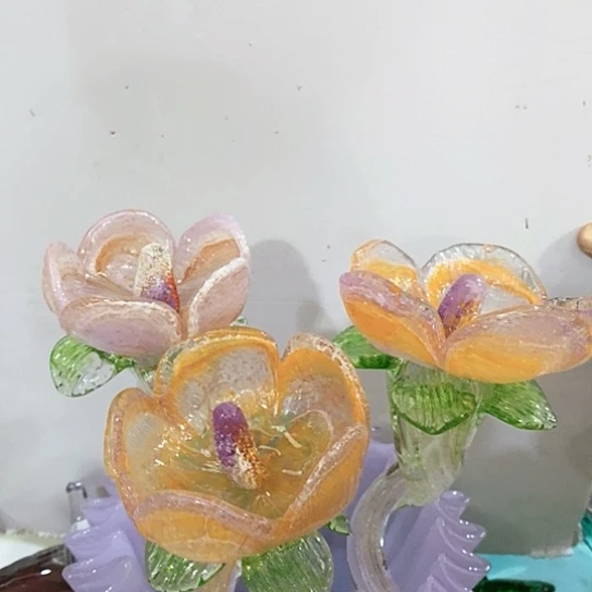 琉璃花瓶高45厘米宽12厘米