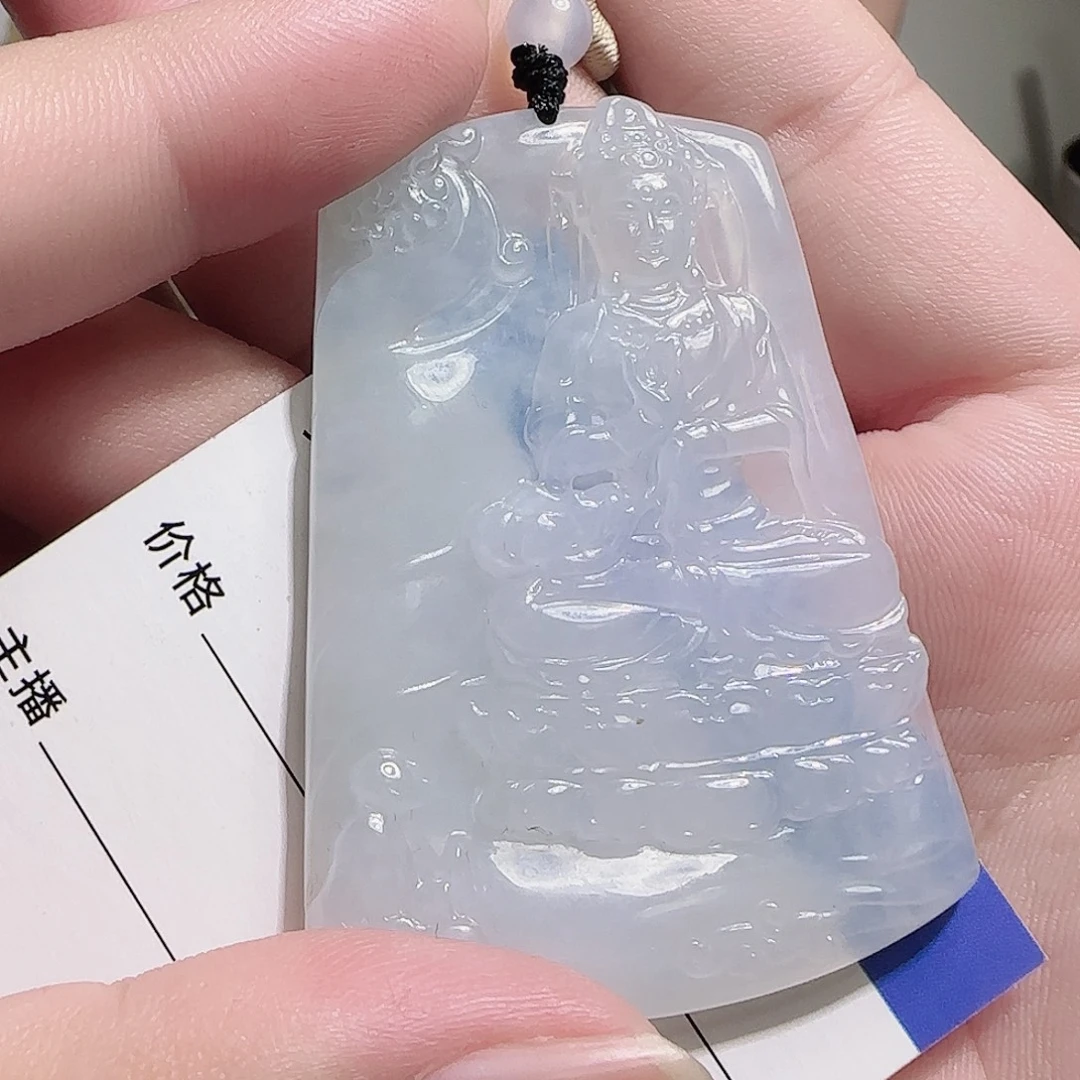 翡翠未镶嵌颈饰观音