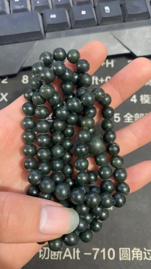 和田玉青玉卡8 108链子