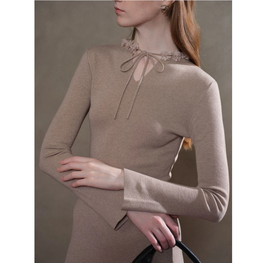 MSDJQ1108测款 千金风系带镂空短裙法式连衣裙秋冬时尚半高领修身