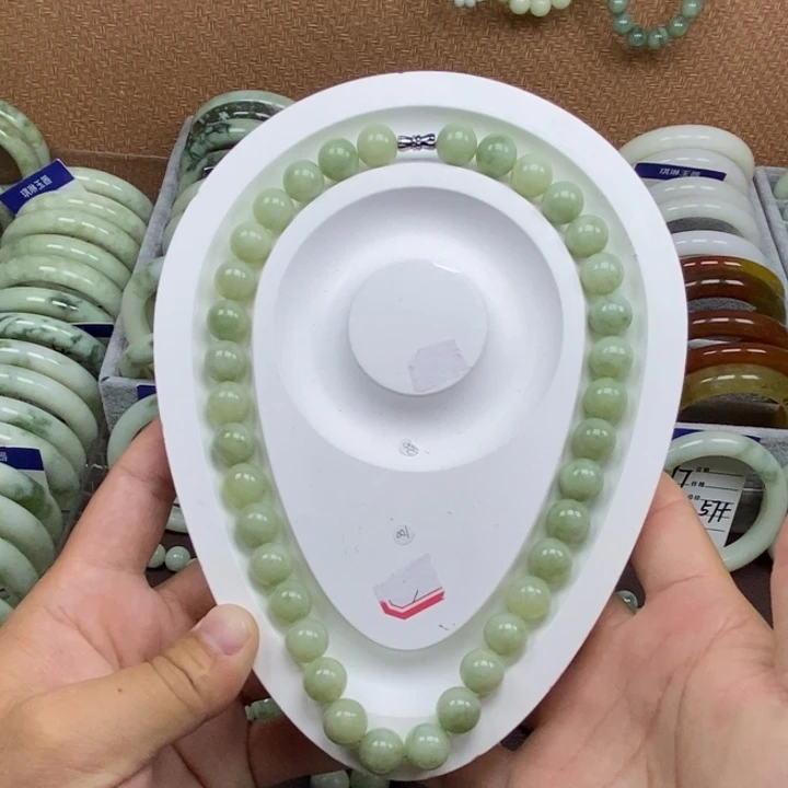 蛇纹石玉未镶嵌手链