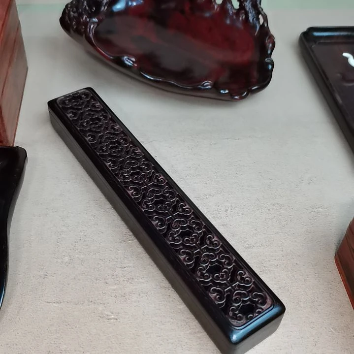 檀香紫檀（小叶紫檀）无*