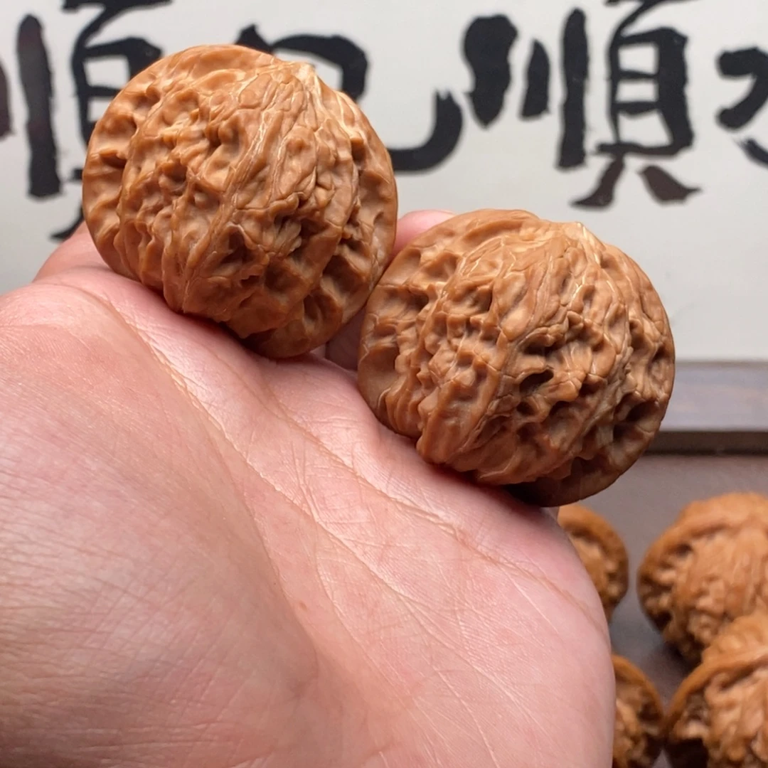 文玩核桃吊坠全品40尺山字尖正磨水滴磨（42g