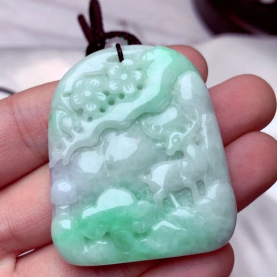 翡翠吊坠(不含链)未镶嵌