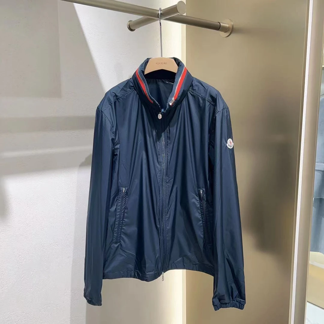 全新未使用Moncler盟可睐 1A00161 男士双色隐藏帽薄风衣外套夹克