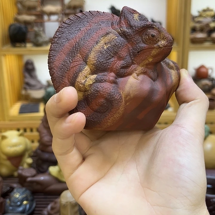 紫砂茶宠紫砂绞泥变色龙茶宠摆件