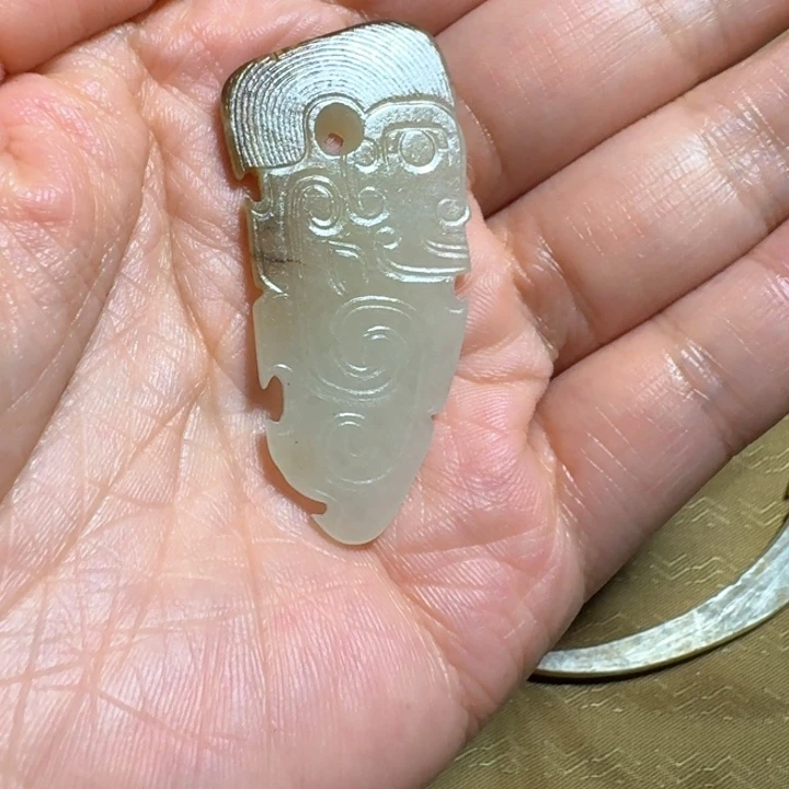 看***！和田玉（糖玉）未镶嵌颈饰